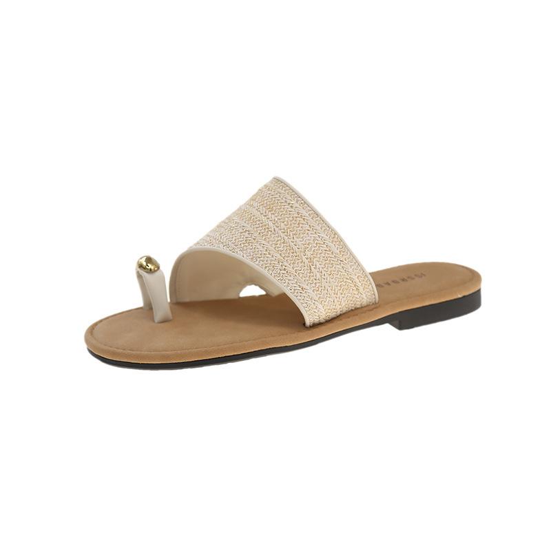 

2025 summer new European products personality toe European and American style flat bottom cool slippers women fashion wear beach cool slippers 35