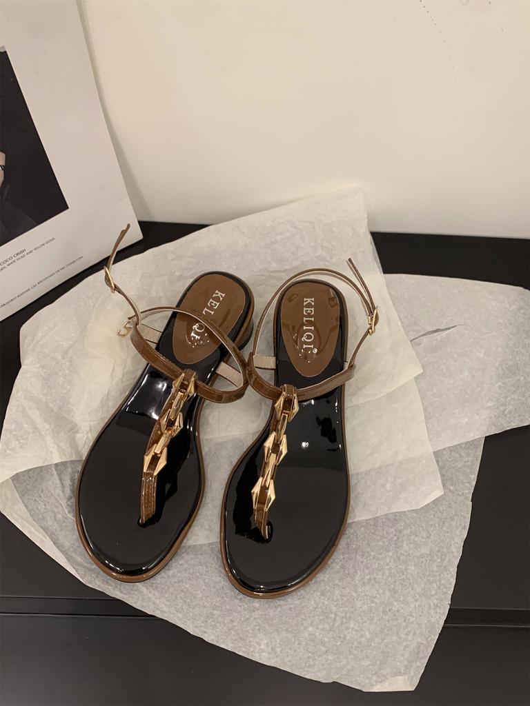 Niche Thick Heel French Toe Sandals Fairy Shoes 2025 New Summer Black Temperament with Skirt Roman Shoes