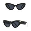 Luxury Brand Designer Vintage Cat Eye Big Frame Sunglasses Women For Female Sun Glasses Punk Rivet Popular Outdoor Shades UV400