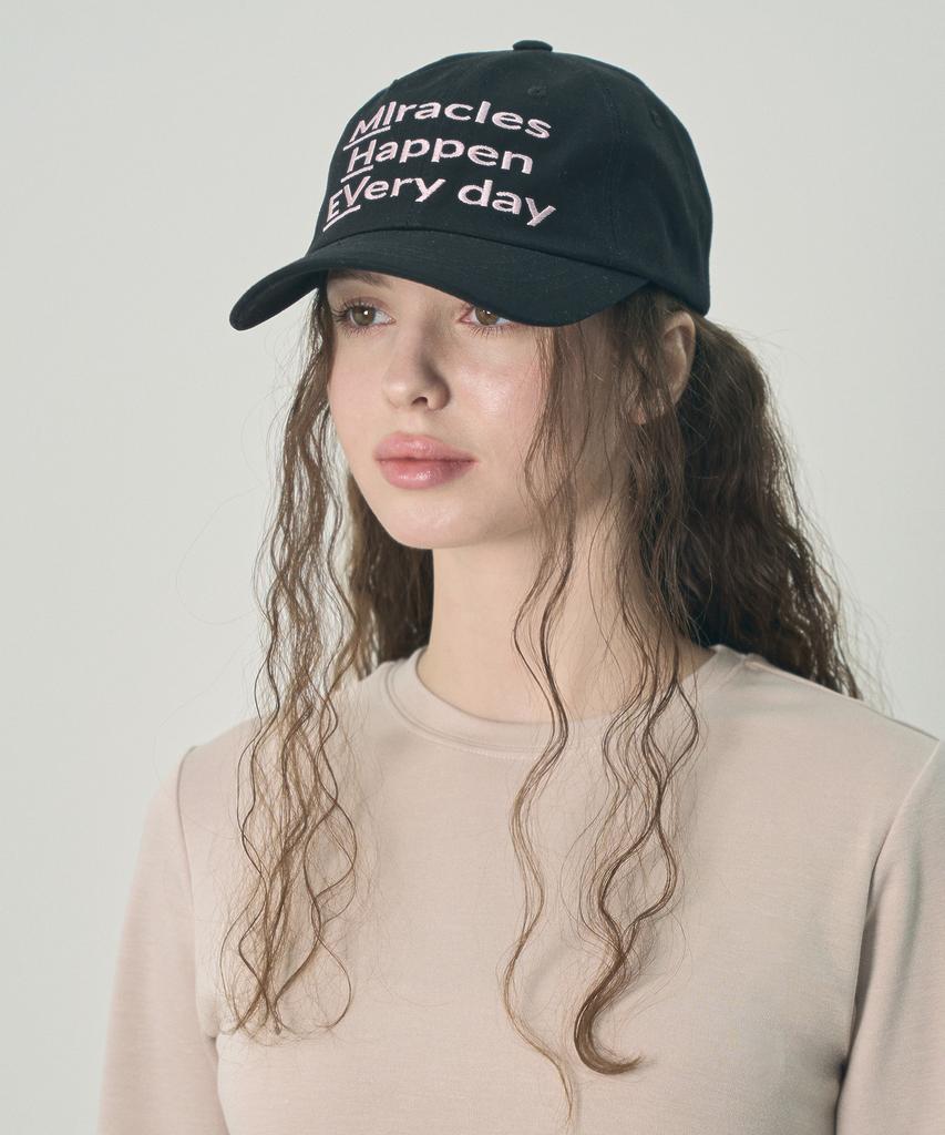 Mihebeu Miracle Happen Everyday Ball Cap Black Pink