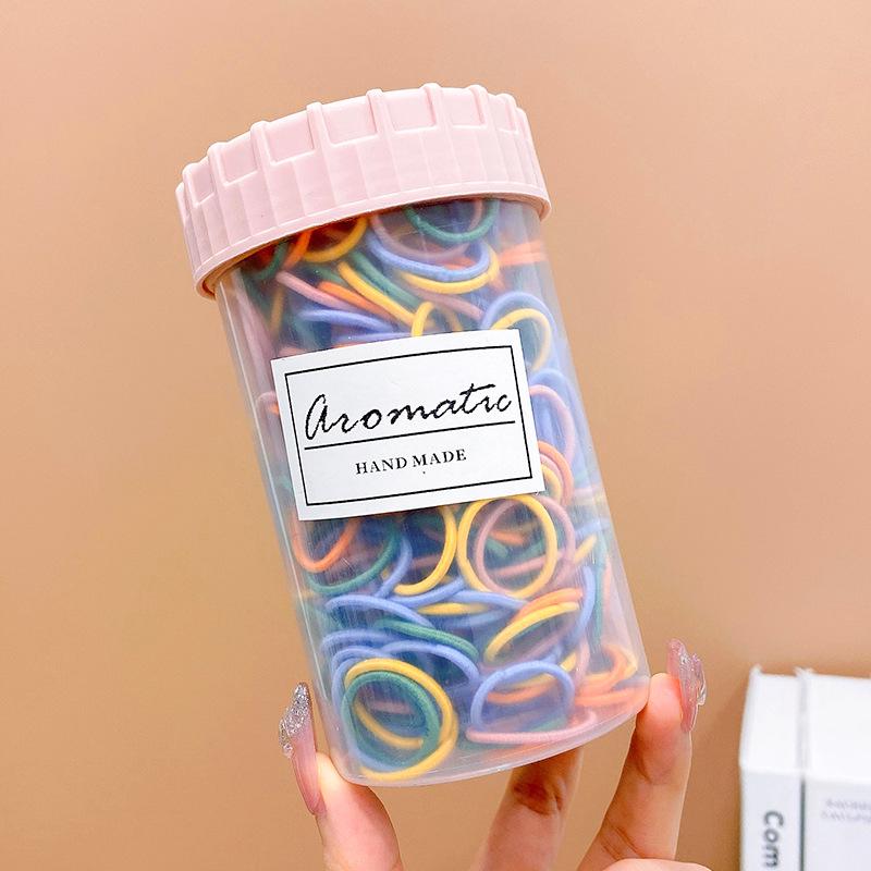 

Красочные детские резинки для волос: Безопасные, не повреждающие резинки для маленьких хвостиков и детские аксессуары для волос.