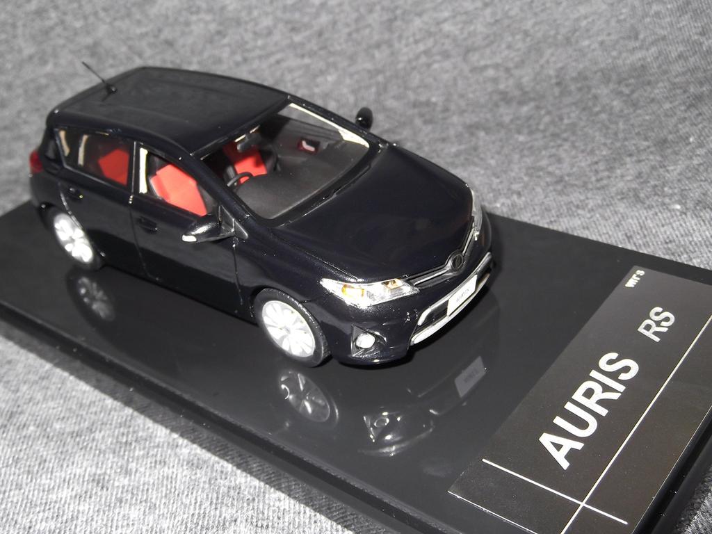 AURIS RS S Package Black Mica WIT'S 1/43 (Finished Model)