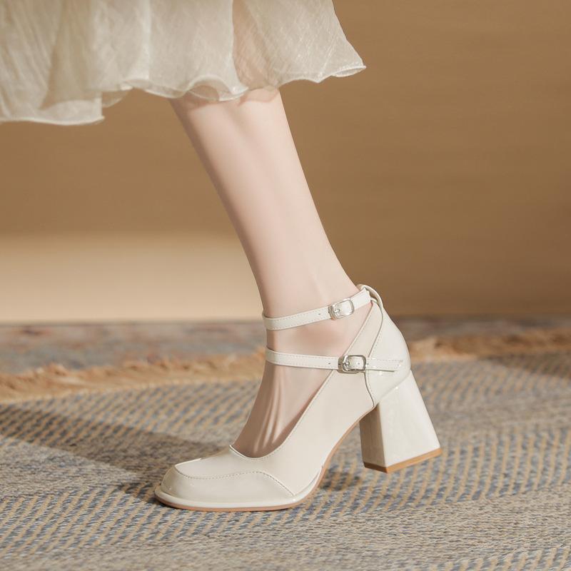 

Coarse heel high heels women s shoes 2025 spring and summer new Mary Jane small leather shoes white beautiful skirt shoes 34