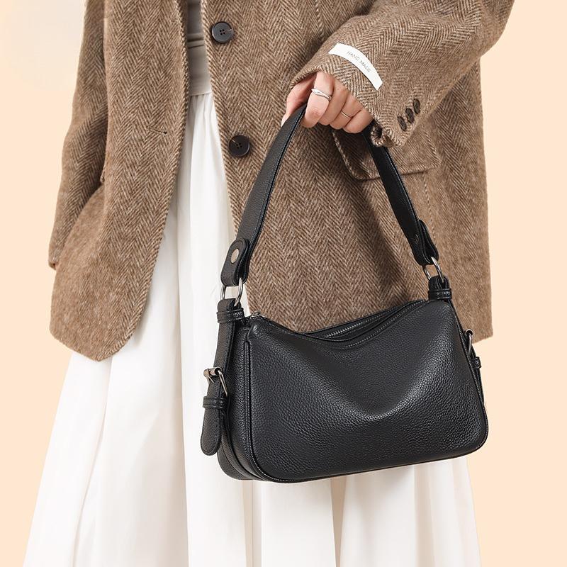 Fashionable and Casual Large-capacity Pillow Bag, Single-shoulder Crossbody Bag Made of Cowhide