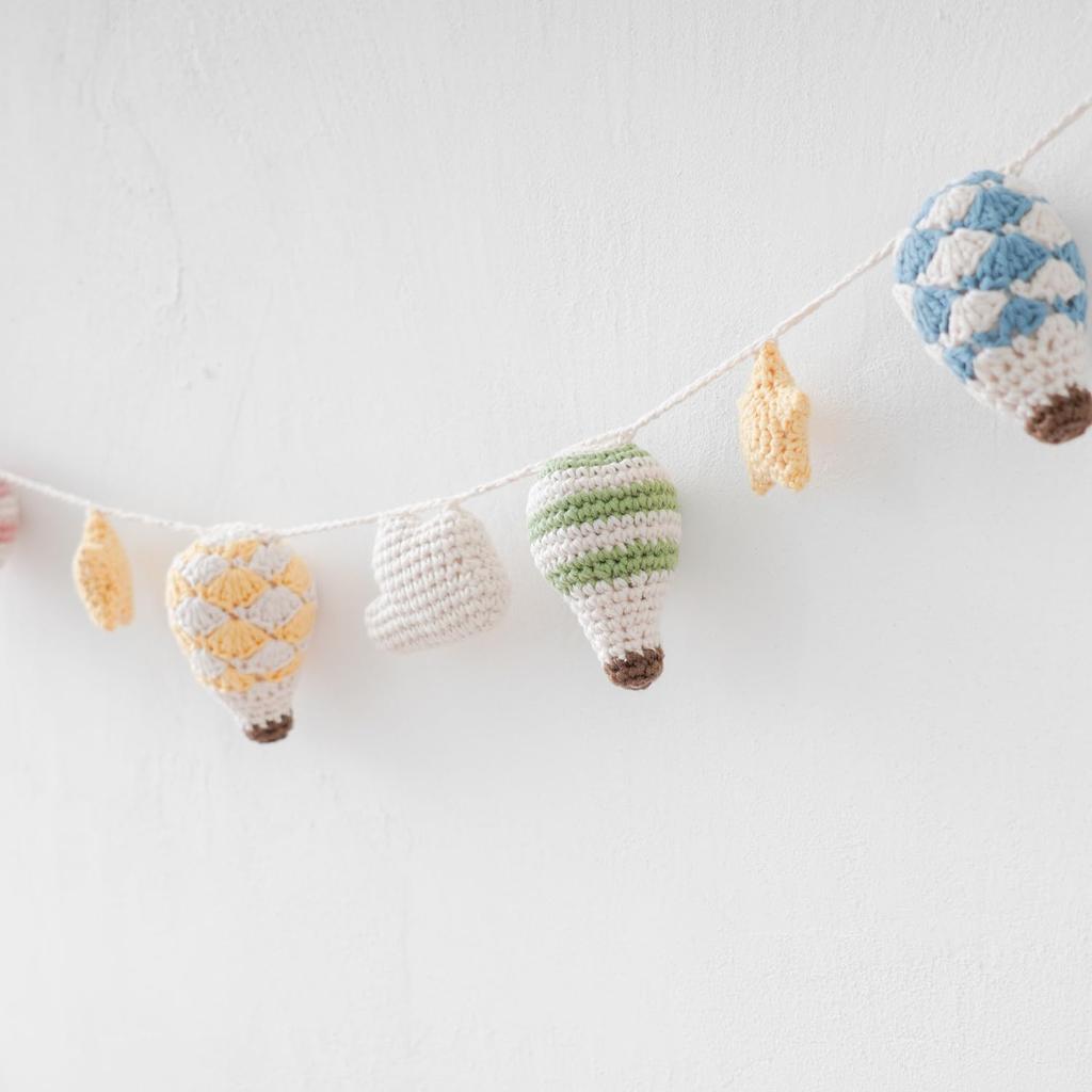 Raw Wool Itohenlab Knitting Kit #11-1 Balloon Garland