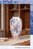 Vintage Blauw en Wit Porseleinen Kleine Vaas voor Bloemschikkingen – Retro Keramisch Ornament voor Woonkamer Decoratie.
