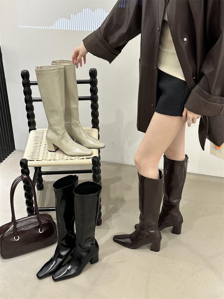 Korean version of retro square head thick high-heeled knight boots women's 2025 autumn and winter new fashionable versatile but knee-high boots