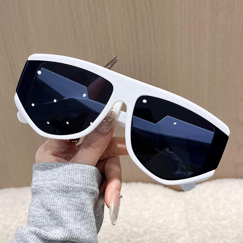 Vintage Luxury Brand Designer Oversized Pilot Sunglasses for Women Men Shades Big Frame Windproof Popular Punk Sun Glasses UV400
