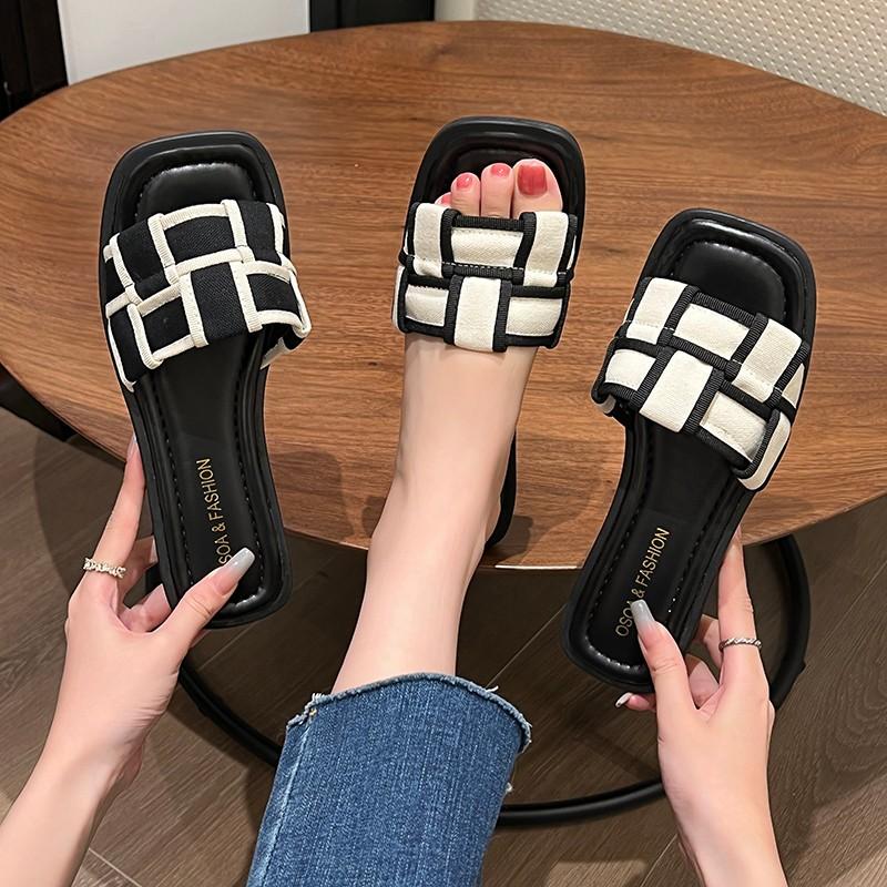 Fashion Summer Slipper Women Shoes Ladies High Quality Slides Sandals Womens Shoes New Fashion Design Beach Flat Shoes Female Slippers