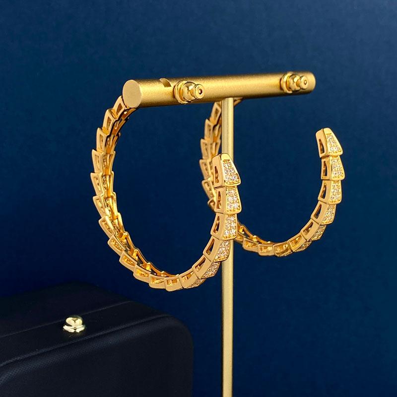 Boucles d'oreilles serpent à clous version étroite entièrement serties de diamants tendance Ins, tempérament pour femmes, marque, serpent, boucles d'oreilles anneaux larges en forme de C