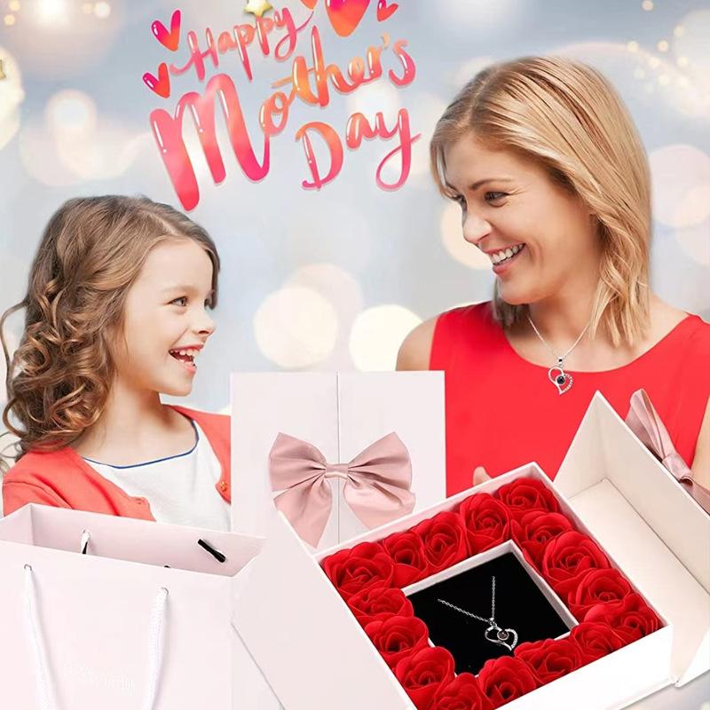 100 Languages 'I Love You' Heart Projection Necklace - Valentine's Day Gift