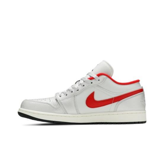

Air Jordan 1 Low Night Track DA4668-001 EU 44.5 сріблиста колірна/червоний