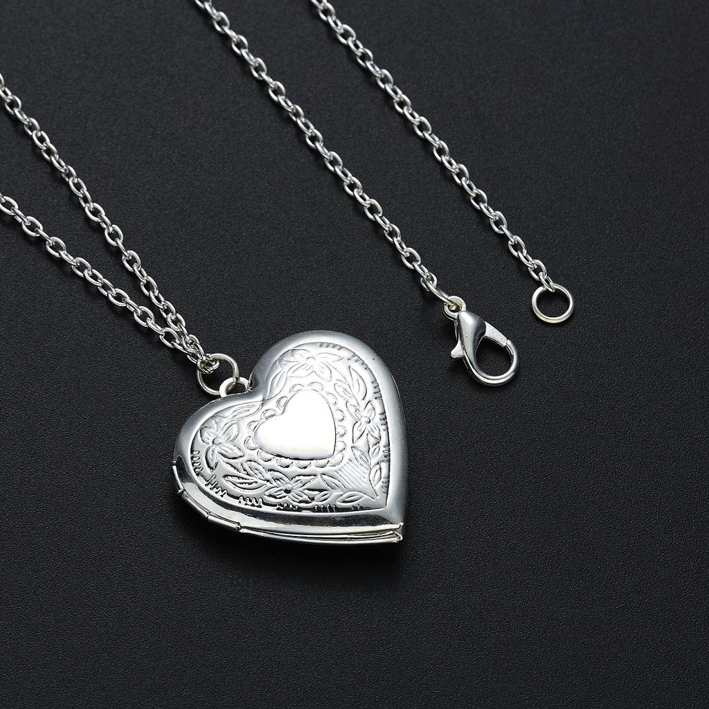 Unique Silver Color Photo Frame Pendant Necklace Carved Designs Heart-shaped Openable Locket Necklace Family Jewelry Gift