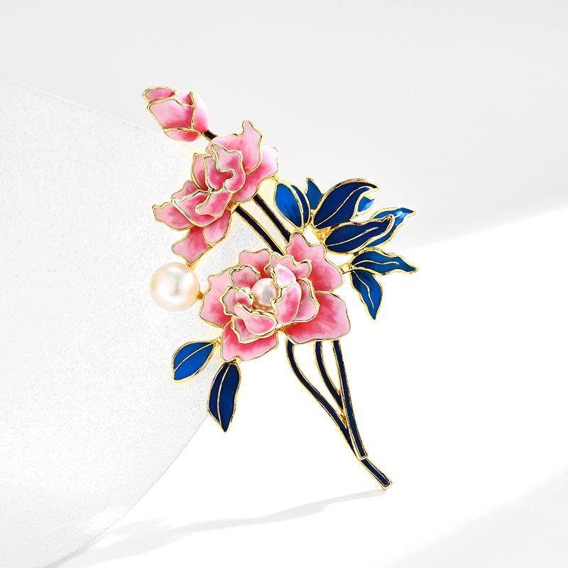 Broche Fleur Pivoine Émail Élégant Design Luxe Léger pour Femme Broche Tendance Polyvalente Design de Niche