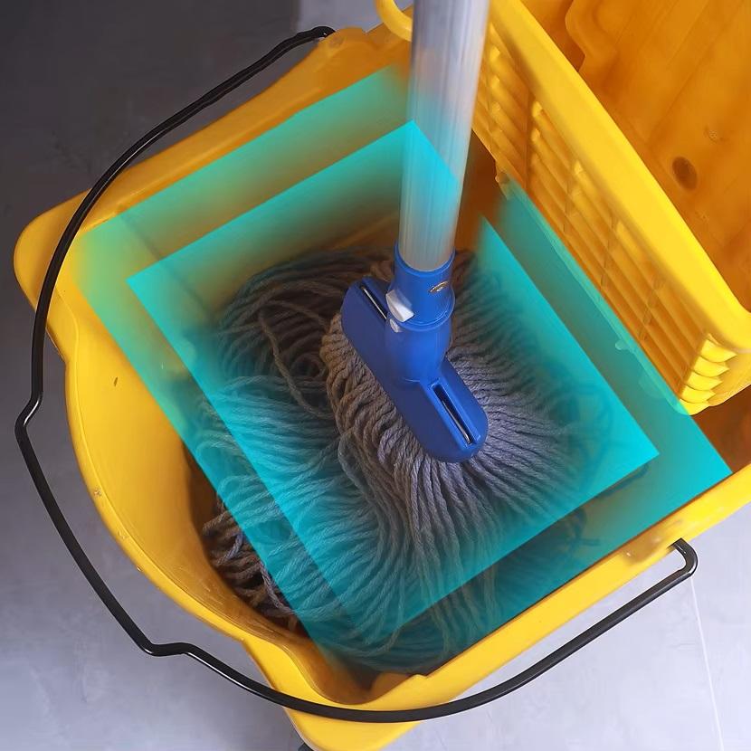 32Qt Heavy Duty Squeezer Mop Bucket with Side Press Wringer for All-In-One Floor Cleaning Ideal for Household Restaurant