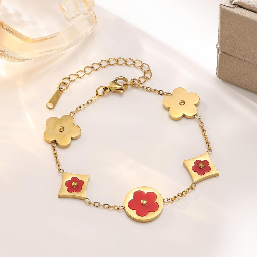Trendy Titanium Steel Mother-of-Pearl Flower Bracelet, 18K Gold Plated Women's Summer Jewelry