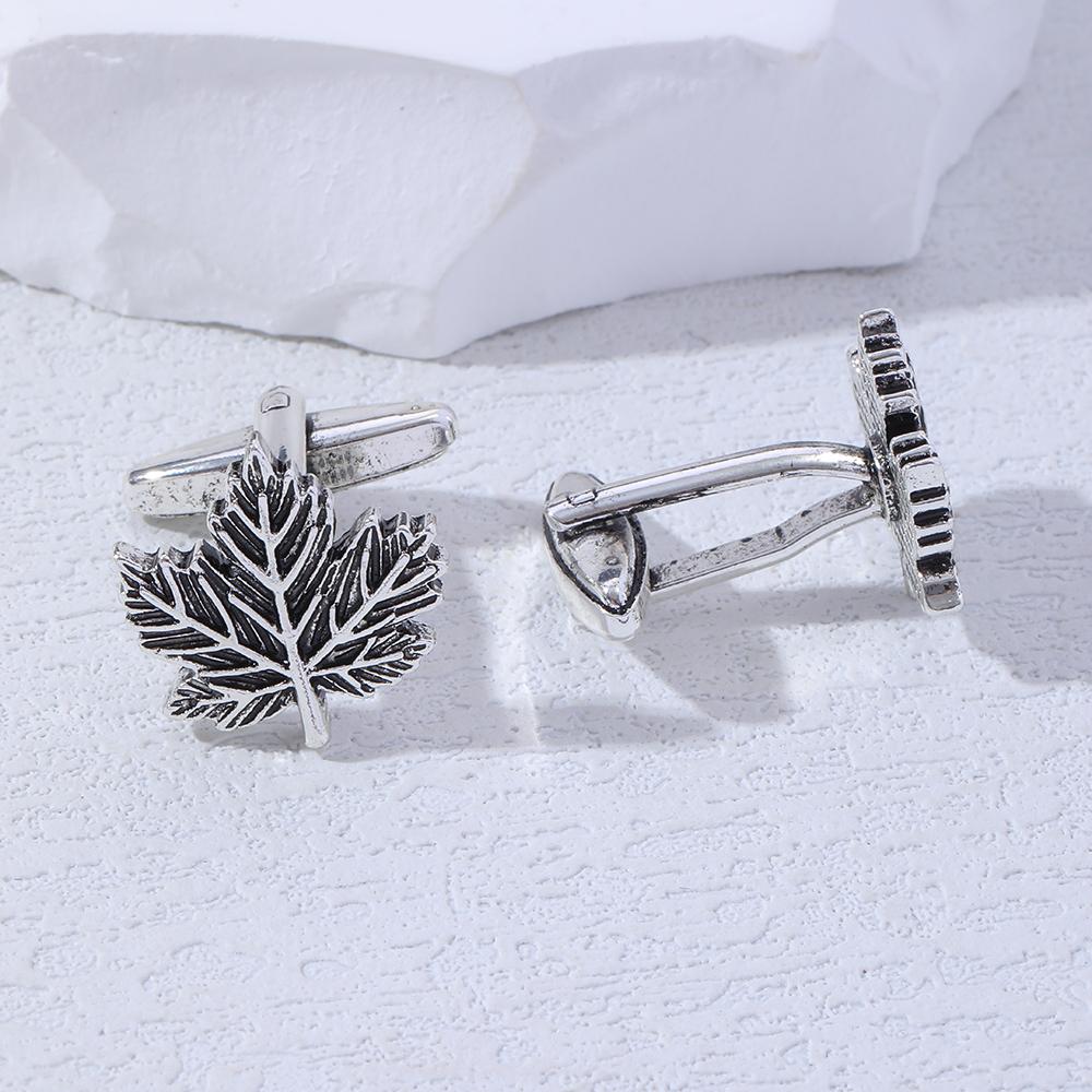 Vintage Maple Leaf Shape Mens Cufflinks Canadian Leaves Cuff Links Shirt Tuxedo Punk Rock Button Jewelry Accessories Ornaments