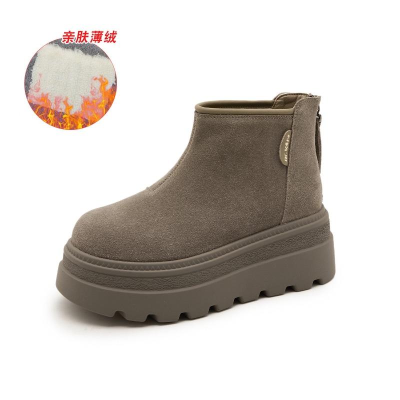 Thick-soled snow boots women's winter new leisure sports fashion short boots versatile short thermal women's boots