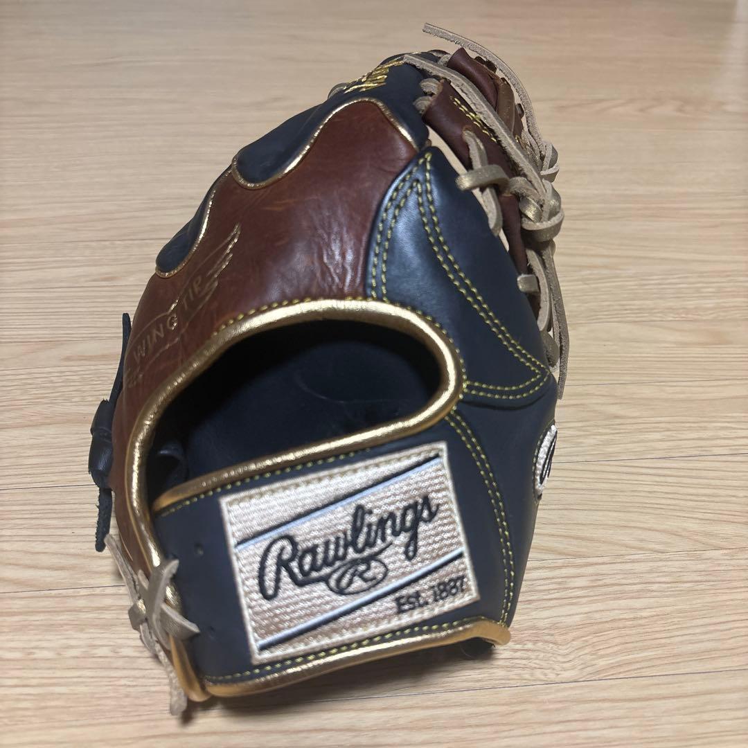 Used Softball infield gloves for adults final price reduction