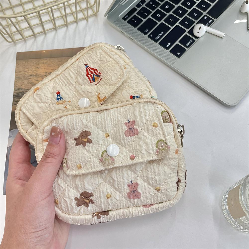 Cute Cartoon Small Travel Cosmetic Lipstick Earphone Card Portable Storage Bag Purse Women Gift Pouch In Make Up Bags Organizer