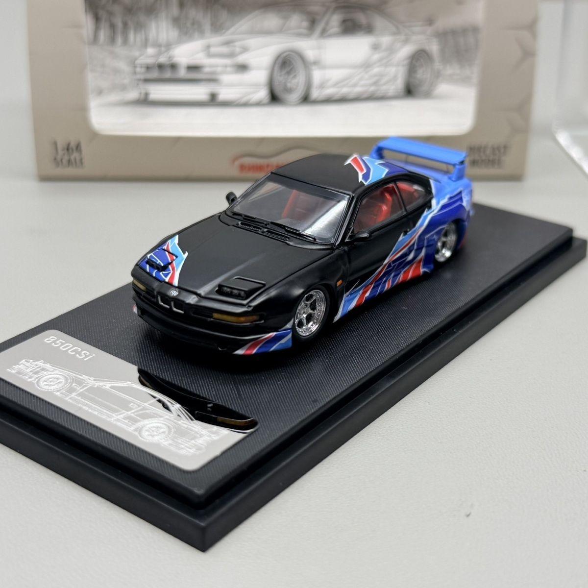 

RM 1:64 850CSi E31 Alloy Car Diecasts & Toy Vehicles Car Model Miniature Scale Model Car For Children чорний