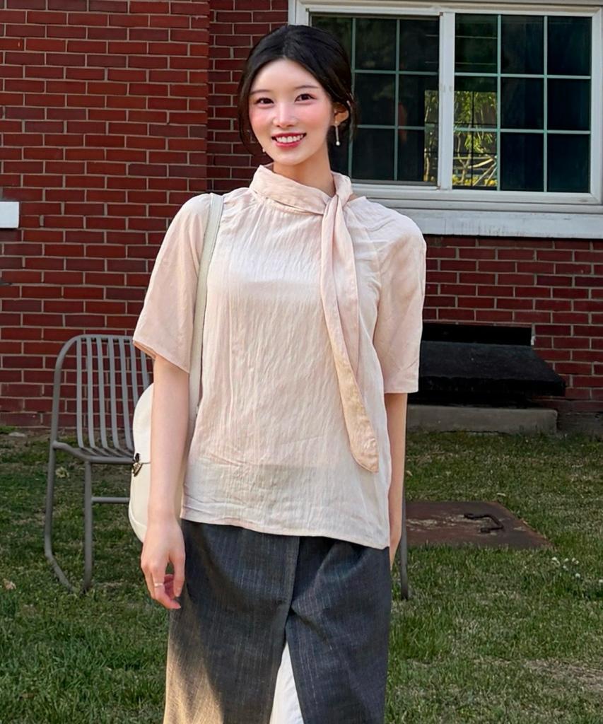 ROEM High-Neck Ribbon Tie Blouse Rmblg25Nt6