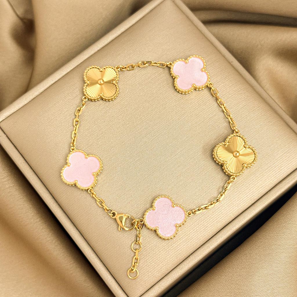 Titanium Steel 15mm Four-leaf Clover Laser-engraved Bracelet Vacuum Plated High Quality Non-fading Women's Bracelet