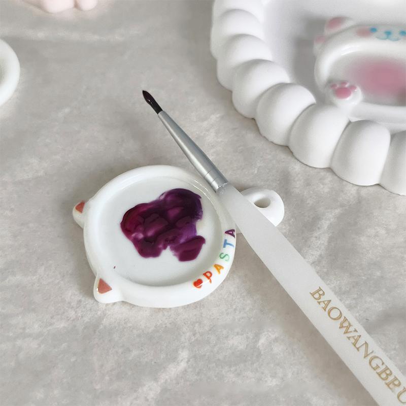 1Pcs New Design Cute Resin Ring Paint Palette Mini Portable Ins Wind Cute Finger Palette Tone Nail Tools Art Supplies