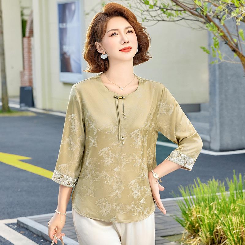 

Elegant Summer Satin Shirt for Women, Perfect for Middle-aged and Elderly, Lightweight and Fashionable. XL (for 95-110 jin)
