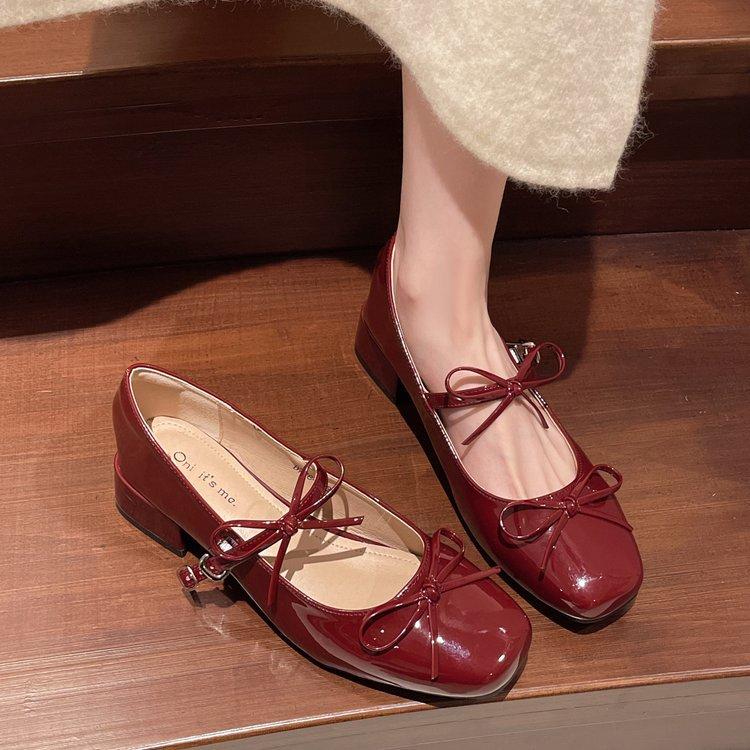 

Нежные сладкие бобы! Темпераментный квадратный носок с бантом, туфли Мэри Джейн, женские, весна 2025, новая модель, толстый каблук, одинарные туфли 40 бордовый
