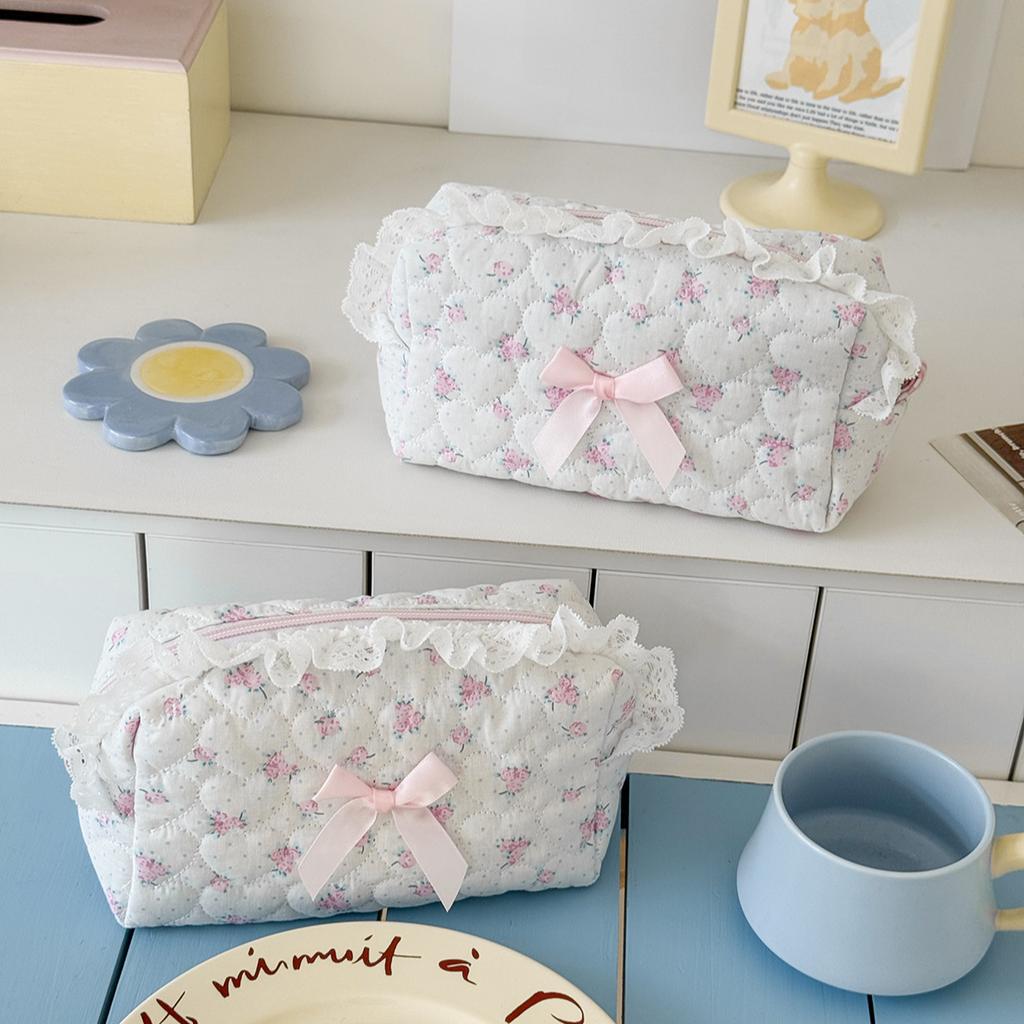 Cute Pink Striped Lace Makeup Pouch Aesthetic Ins Style Makeup Bag for Girls Teens Cosmetic Organizer Kawaii Pencil Case