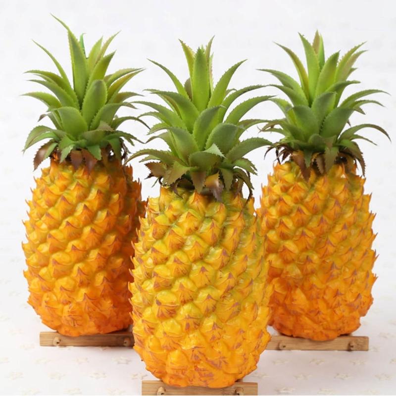 Large Artificial Pineapple Fruit Ornament Yellow Pineapples Decoration for Home and Retail Settings