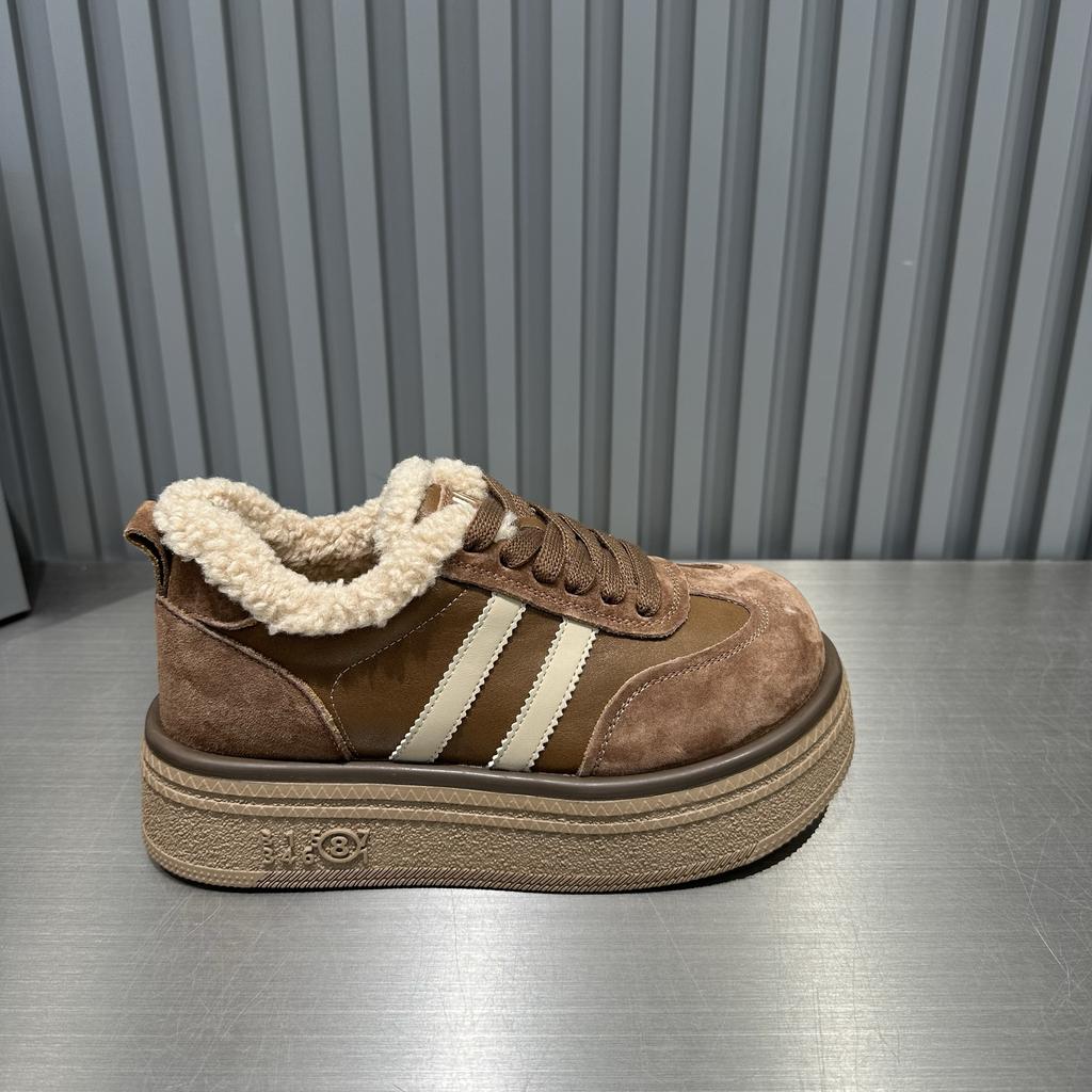 Korean version of matte leather retro moral training shoes women's 2025 winter velvet warm thick-soled fluffy shoes sports and leisure board shoes