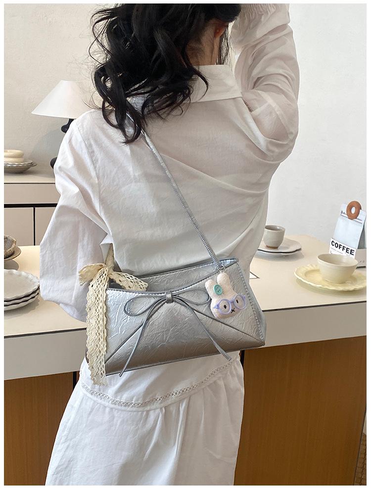 2026 Korean-Style Single Shoulder Handbag with Butterfly Knot - Versatile and Fashionable Women's Bag