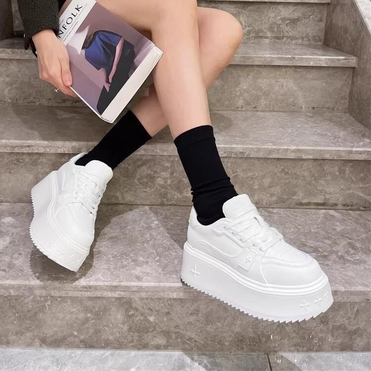 Zhao Ruth, the Same Style Increases the Height of 6CM Little White Shoes Women's Shoes 2025 New Thick-soled Versatile Board Shoes High-heeled Casual