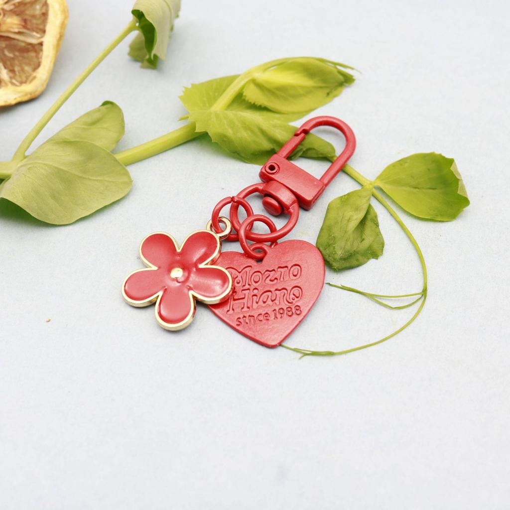 Colorful Heart-Shaped Pendant: Cute Personalized Candy Color Metal Charm DIY Keychain Accessory