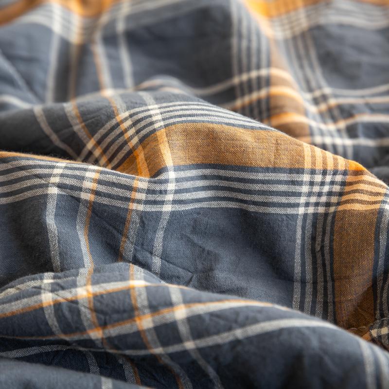 Light Luxury Simple Plaid Quilt Summer Lightweight Comforter Machine Washable Soft Comfortable Breathable Can Sleep Naked