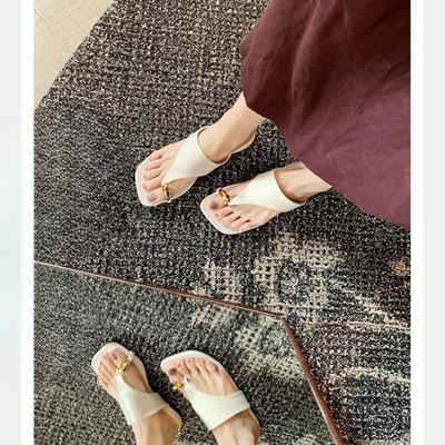 Fashionable Square-toed Versatile Flat Flip-flops for Women New Style Shoes