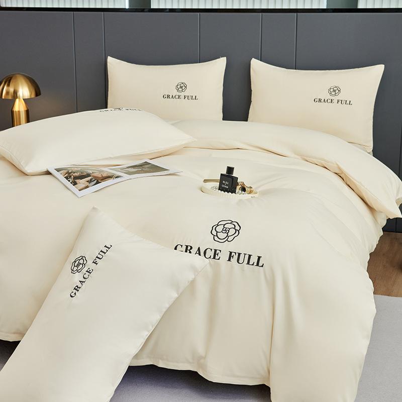 Light Luxury Polished Bedding Four-piece Set Thickened Solid Color Bed Sheet Quilt Cover Pillowcase