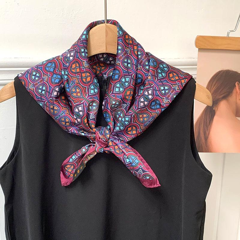 

Квадратный шарф шелковый шарф высокое качество лето новый защита шеи маленький шарф модная шаль многоцелевой платок повязка на голову