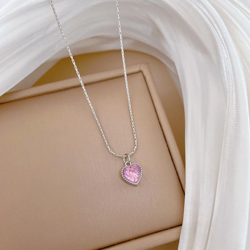 

Women s Collarbone Heart-shaped Minimalist Necklace срібний/білий