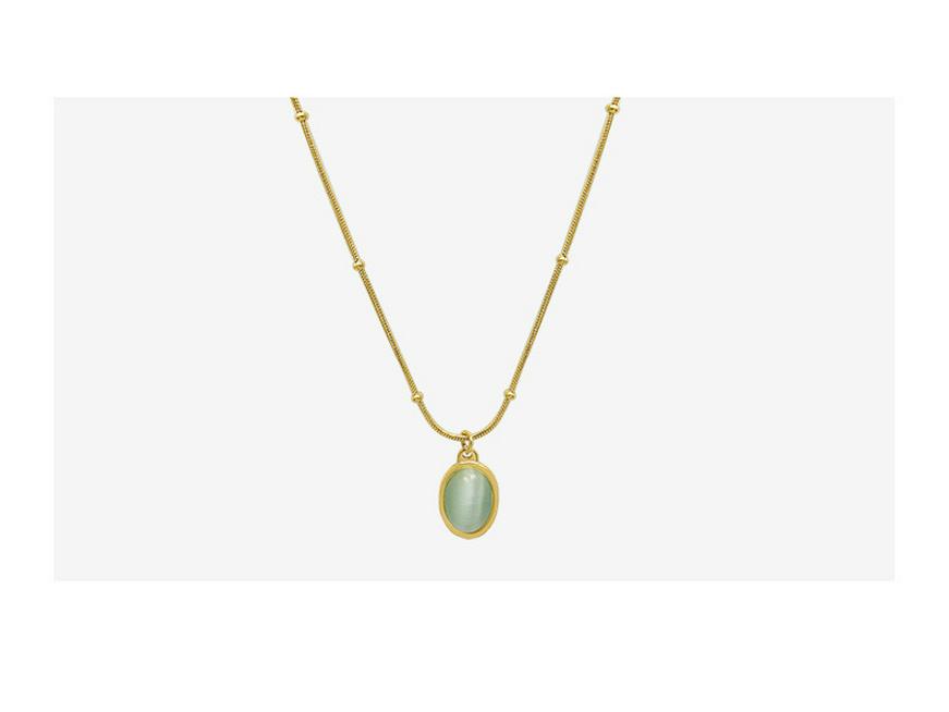 French Retro Clavicle Chain Necklace: 18k Gold-Plated Titanium Steel with Cat's Eye Oval Pendant for Women