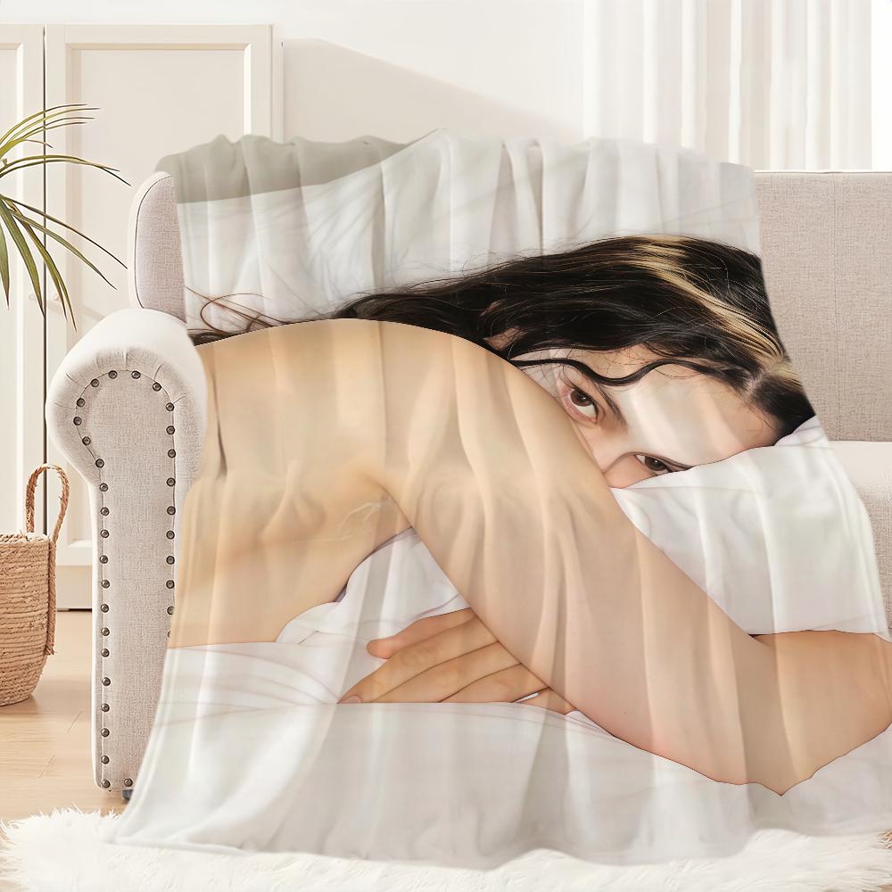 Singer R-Rosalia Lux Blanket Blanket for Couch Sofa Travel Home Picni Flannel Blanket birthday gift Warm Comfortable