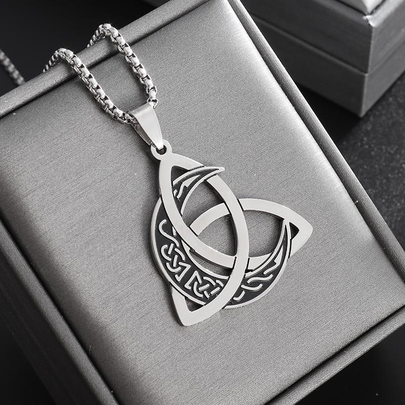 Irish Trinity Knot Celtic Moon Necklace Men Women Stainless Steel Vintage Triquetra Lucky Amulet Jewelry