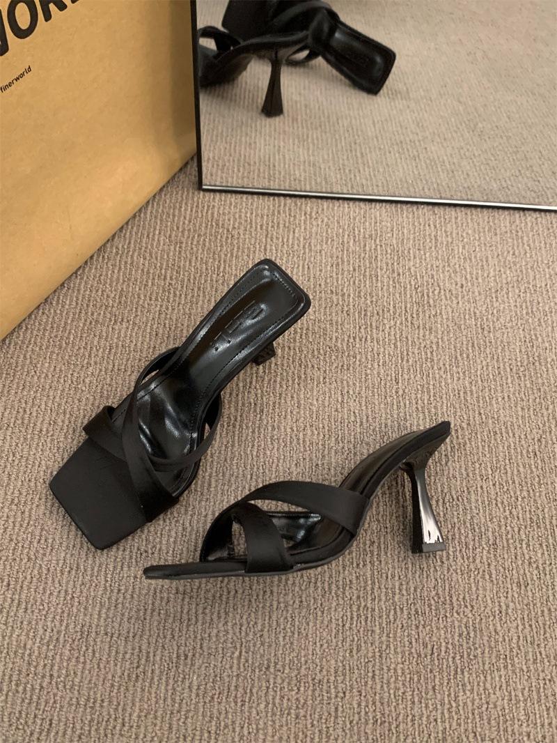 

Нишевые французские кресты с крутыми тапочками, обувь феи 2024, новая летняя темпераментная одежда, черные босоножки на высоком каблуке 40 чёрный