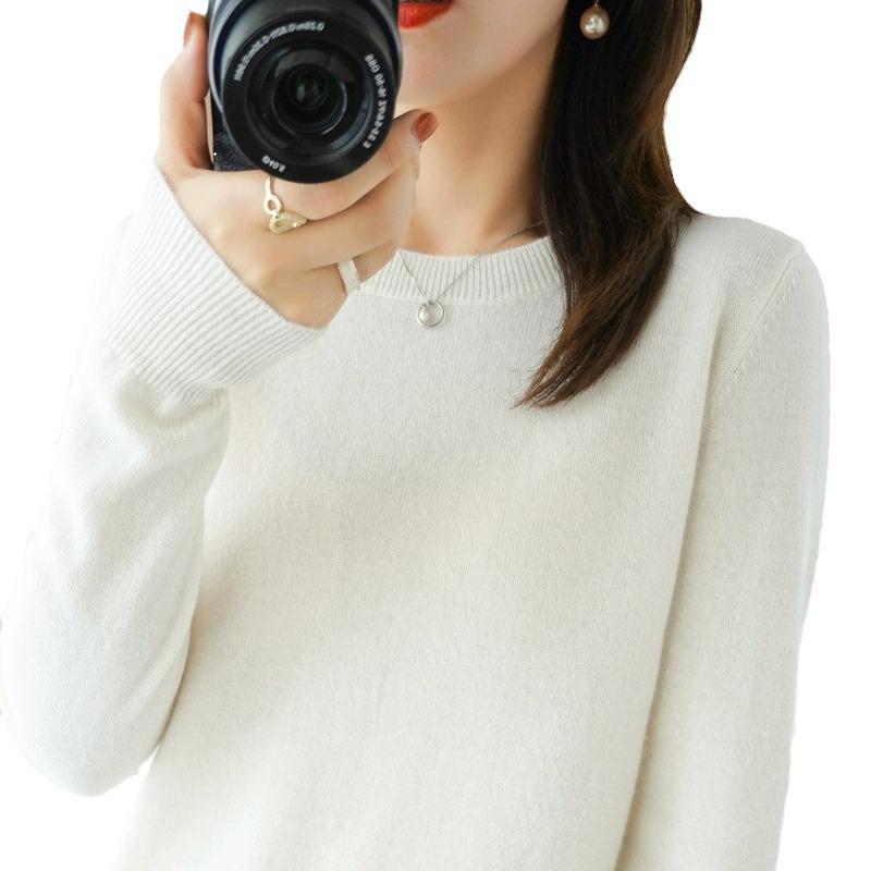 Trendy Women's Wool Sweater: Loose-Fit, Round Neck, Perfect for Autumn & Winter