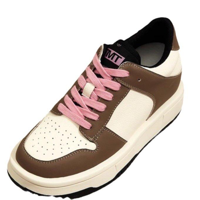 Printemps Nouvelle Couleur Assortie Lacets Bout Rond Chaussures Fines Femmes Cuir Rétro Loisirs Sports Augmentation de Hauteur Intérieure Chaussures de Planche Femmes