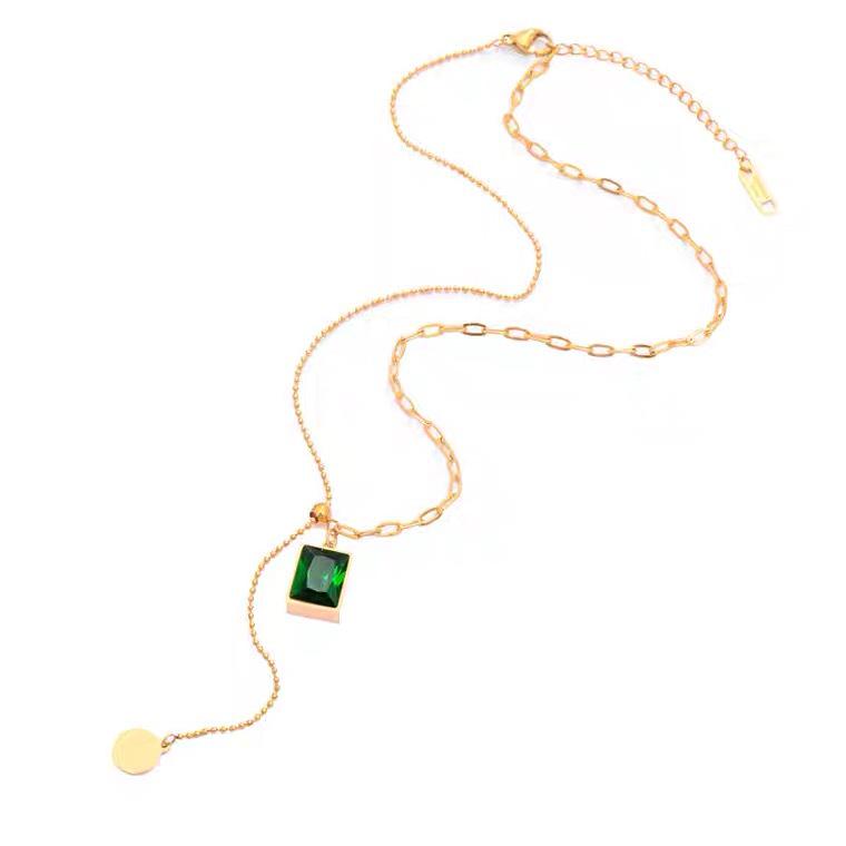 Emerald Retro Necklace: Trendy Adjustable Titanium Steel Clavicle Chain for Women