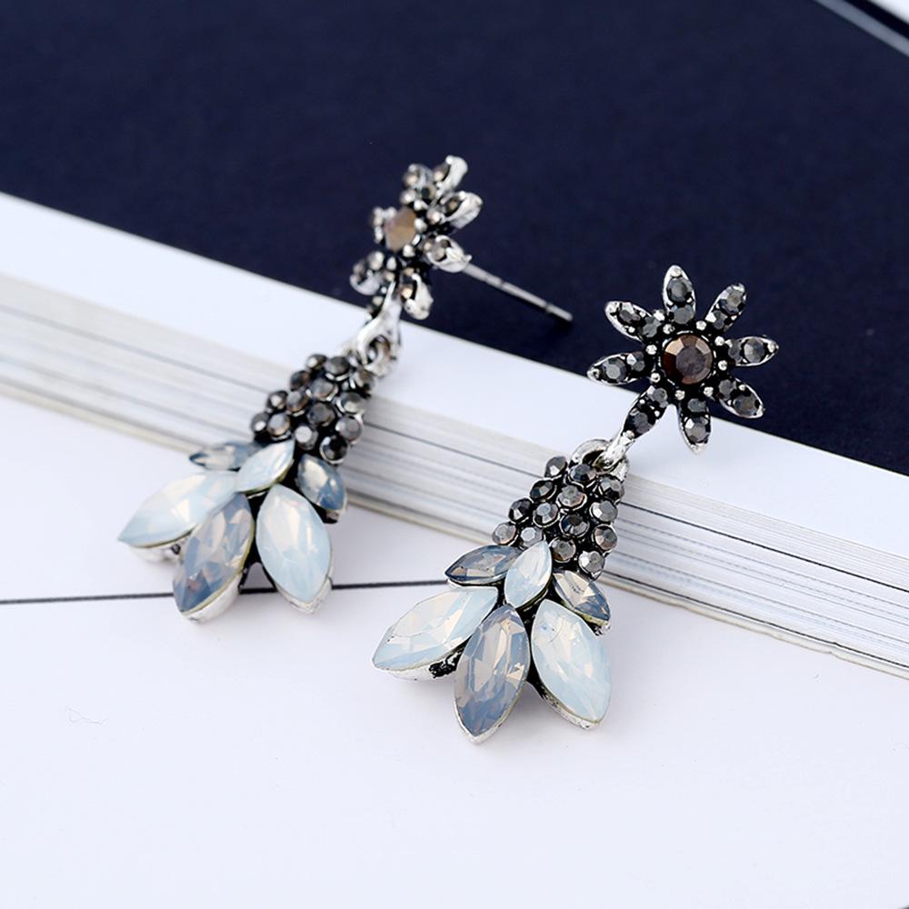 Bohemian Rhinestone Crystal Zinc Alloy Earrings for Women