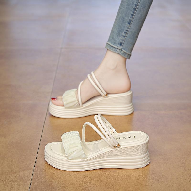 

2025 summer new large size thick-soled wedge slippers women s fashion one-word high heels two sandals 34 бежевый